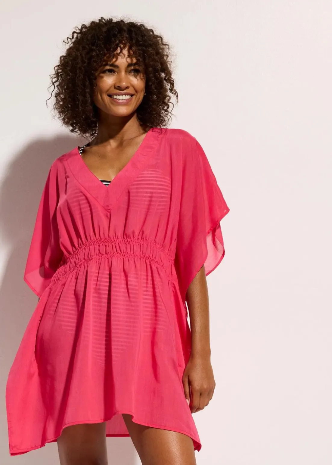 Transparente Strandtunika mit V-Ausschnitt