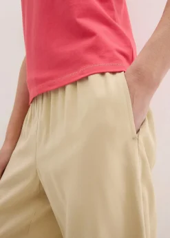 T-Shirt mit tiefem Rückenausschnitt