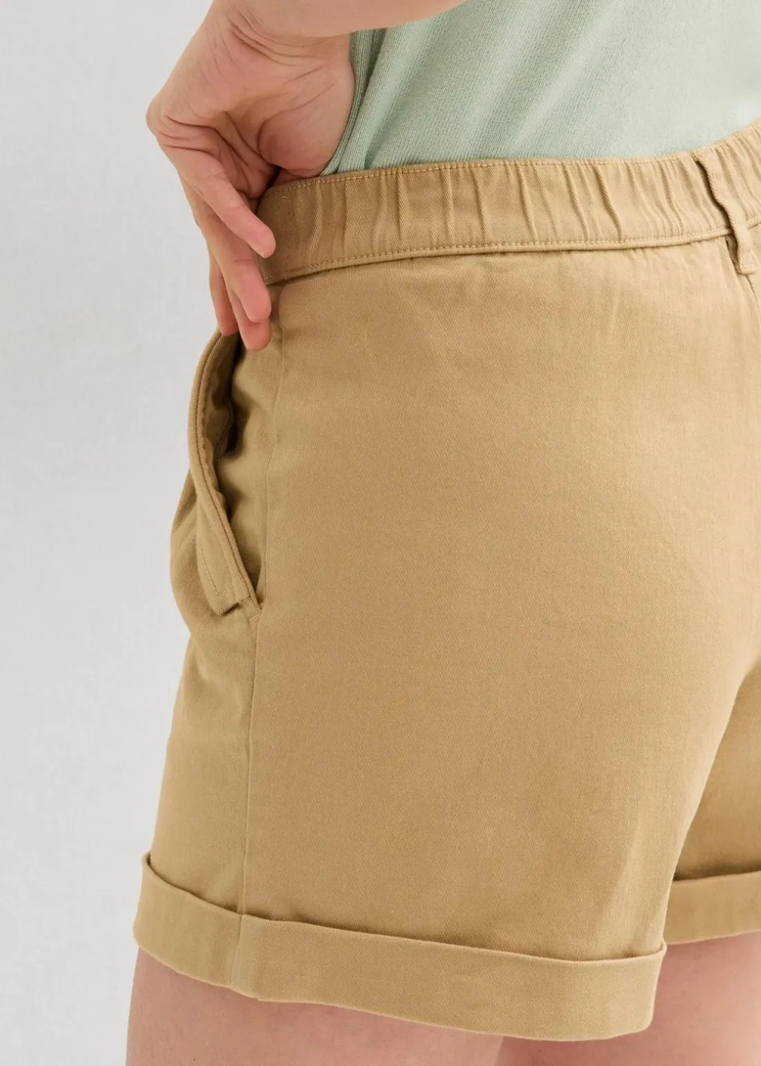 Twill-Shorts mit hohem Bund