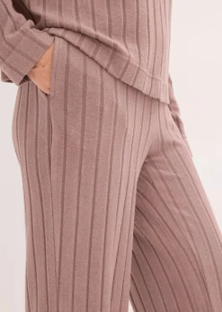 Weit geschnittener Loungewear Hausanzug aus weicher Rippe