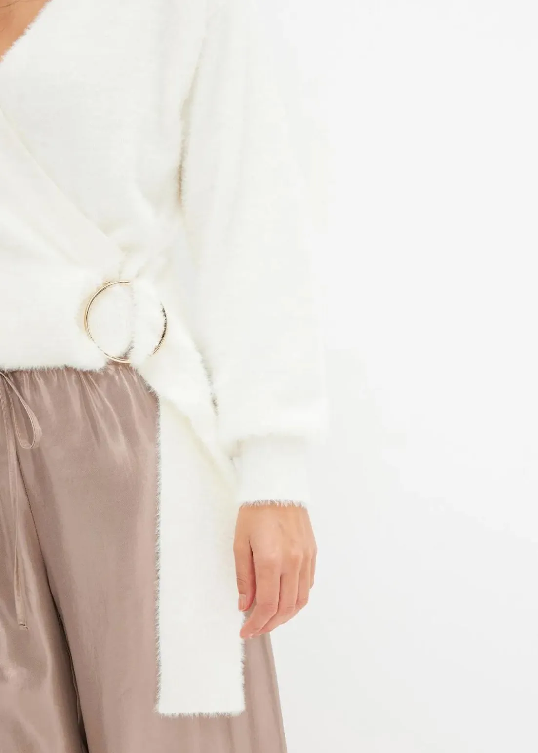 Wickelpullover mit Accessoire