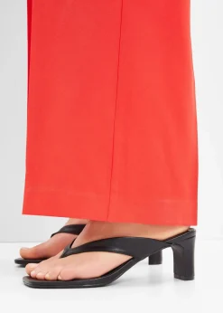 Zehenstegpantoletten mit Blockabsatz